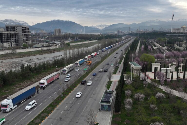 Кӯмаки башардӯстонаи Президенти Ҷумҳурии Тоҷикистон, Пешвои миллат муҳтарам Эмомалӣ Раҳмон ба мардуми дӯсту бародари Ҷумҳурии исломии Эрон